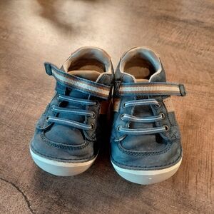 Stride Rite Leather Sneakers Extra Wide